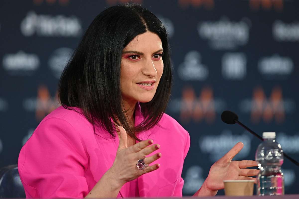 Laura Pausini, vasca da bagno